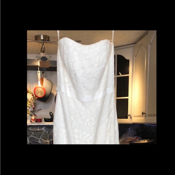 A) NWOT Galina Strapless Wedding Dress - Picture 2 of 7